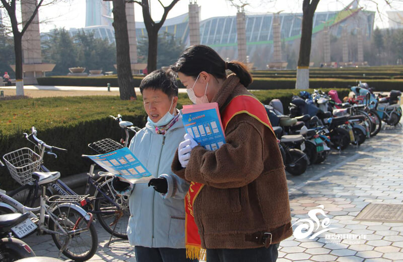 市区公共自行车系统开展“学习雷锋树新风 文明出行我践行”主题活动2